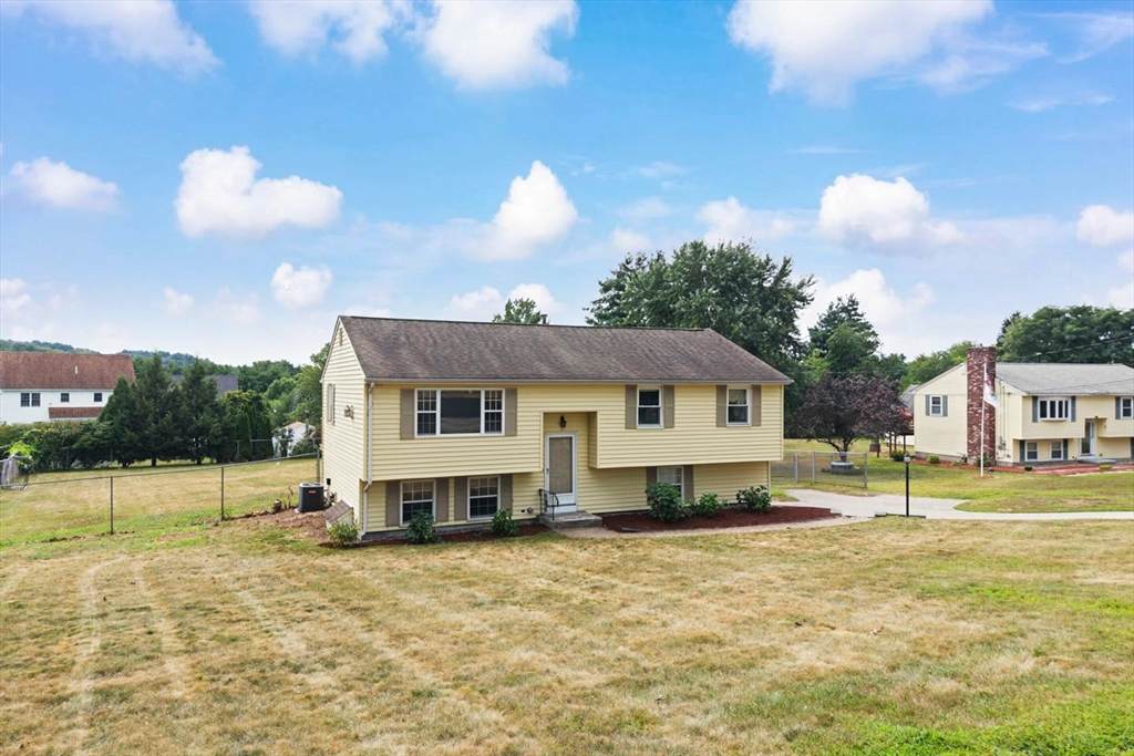 183 E Broadway - Photo 1