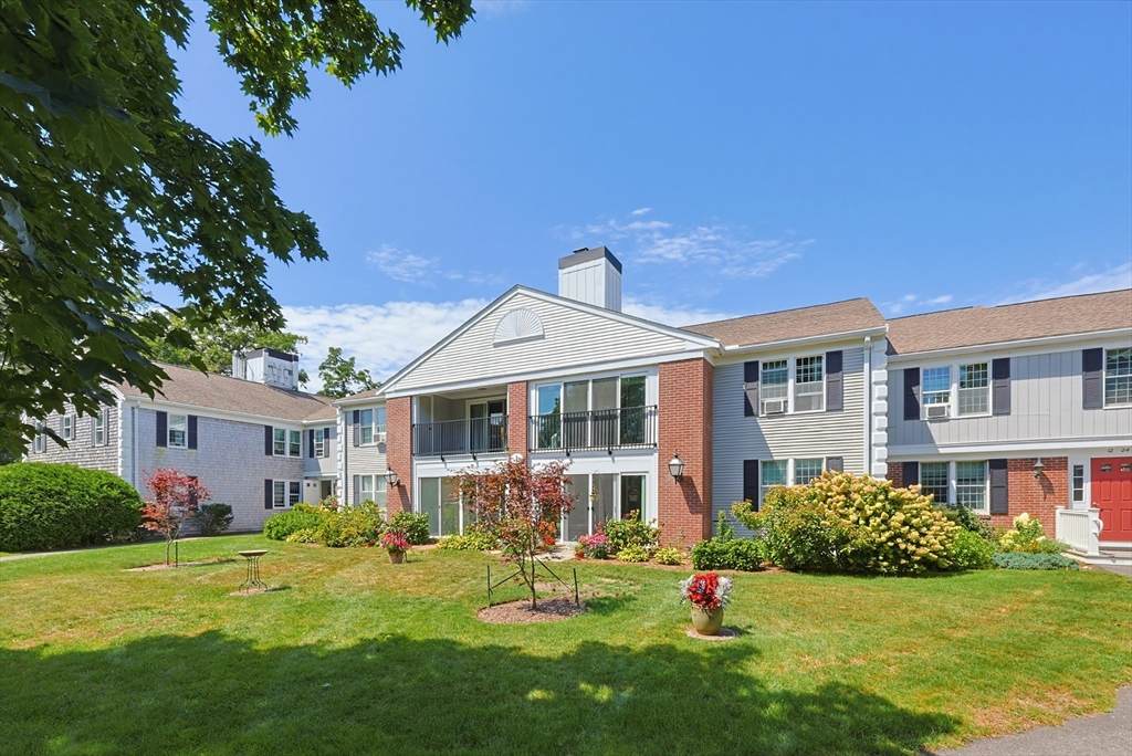 7 Highview Drive - Photo 1