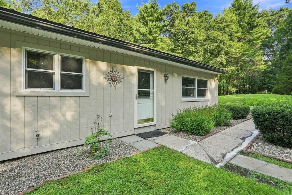 55 North St - Photo 1