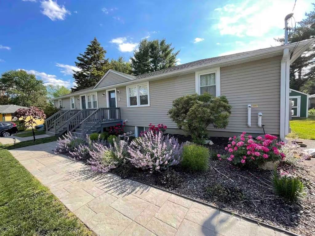 27 Neillian Way - Photo 1