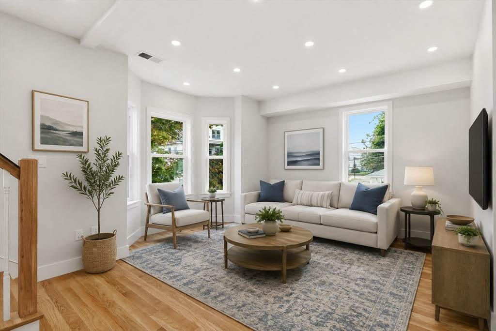183 Madison St - Photo 1