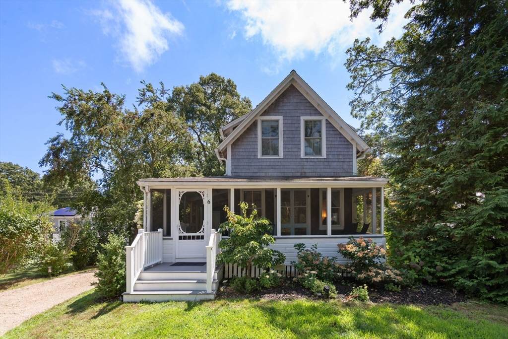 6 Taunton Avenue - Photo 1