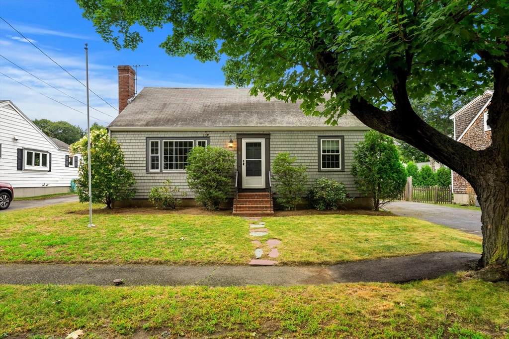 18 Iverson Rd - Photo 1