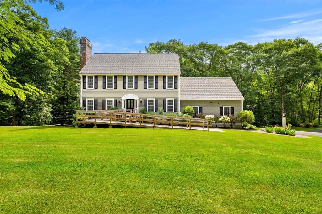 470 Lost Lake Dr - Photo 1
