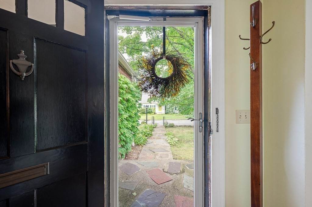 https://bt-photos.global.ssl.fastly.net/mlspin/orig_boomver_1_73568270_2.jpg