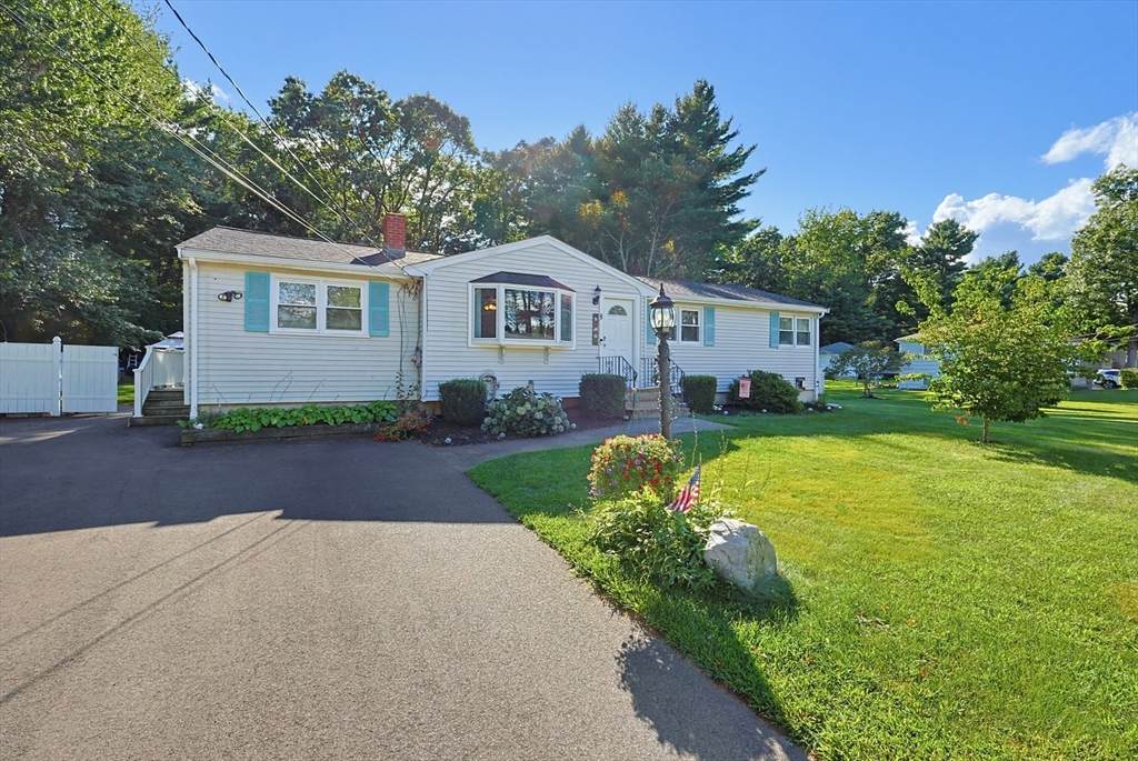 8 Pontiac Rd - Photo 1