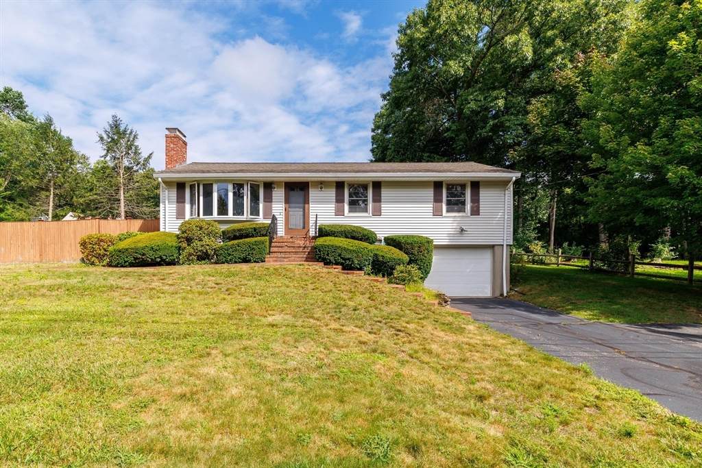 8 Beechwood Dr - Photo 1