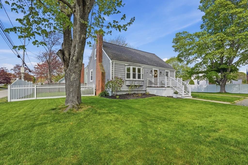 121 Moreland Road - Photo 1