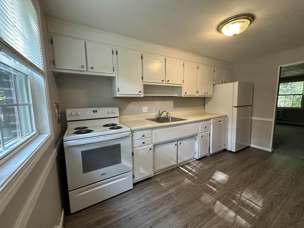 85 Hosmer Street - Photo 1