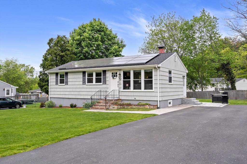 https://bt-photos.global.ssl.fastly.net/mlspin/orig_boomver_1_73568423_2.jpg