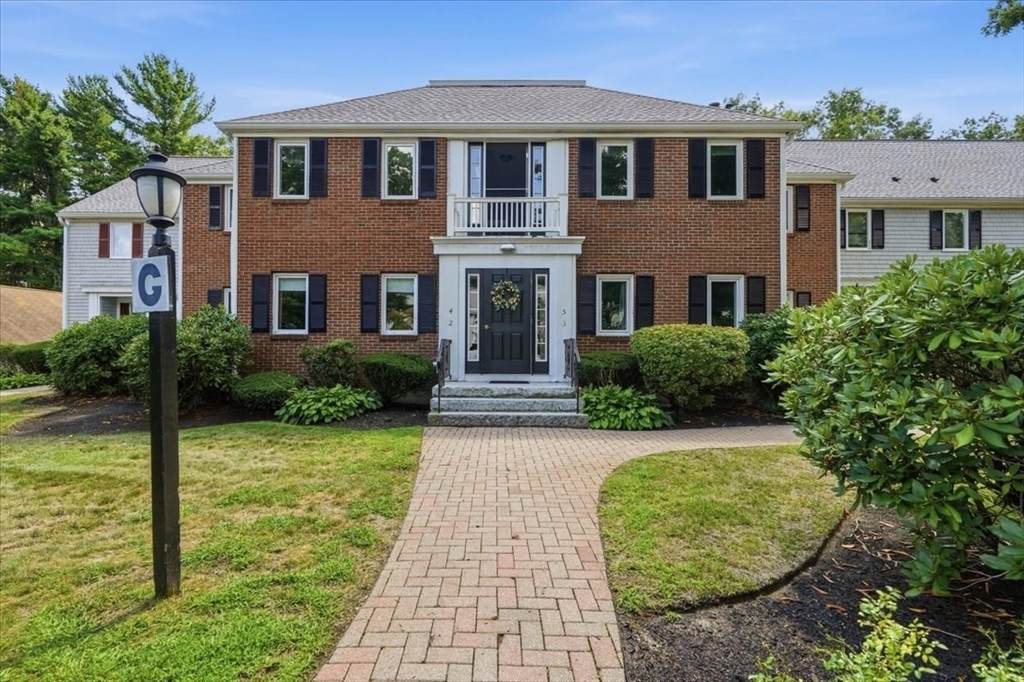 225 Lincoln St - Photo 1