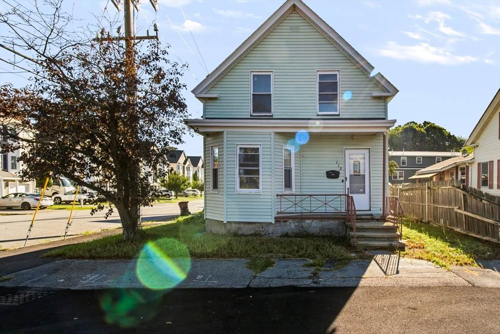 112 Quebec St - Photo 1