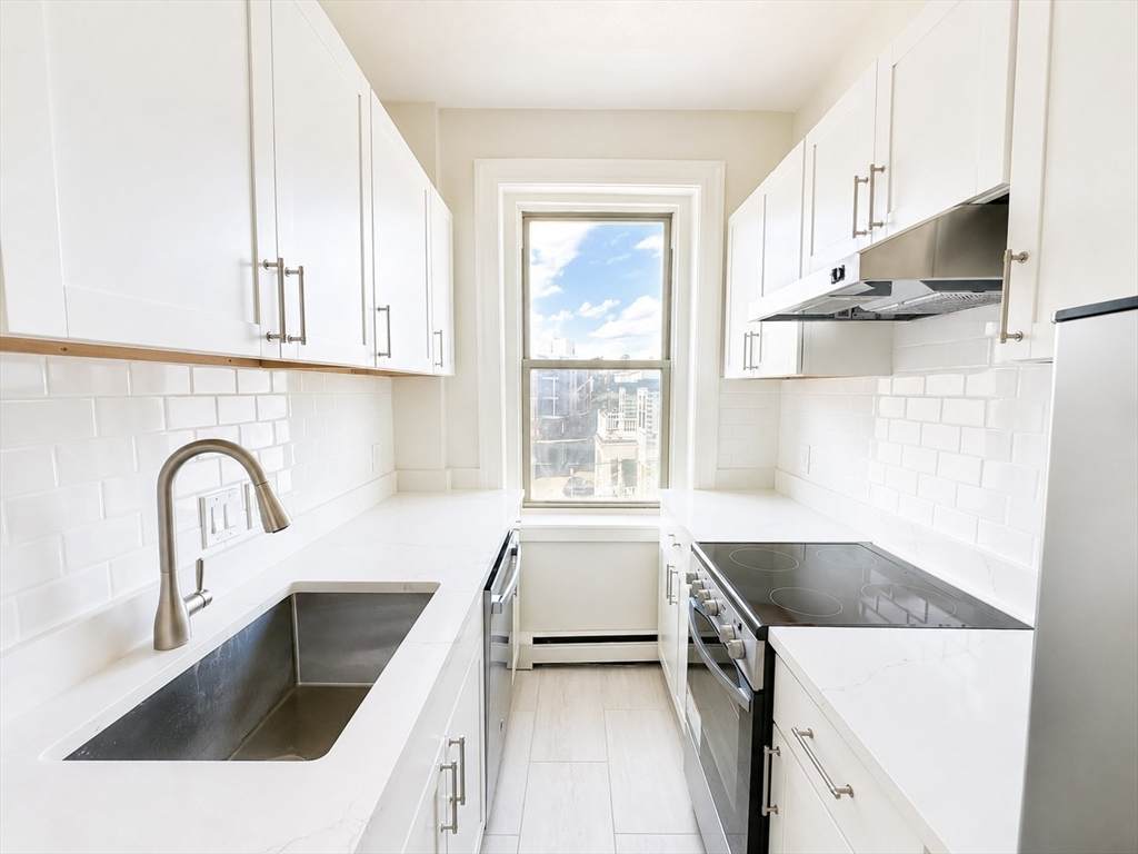 15 Colborne Rd - Photo 1