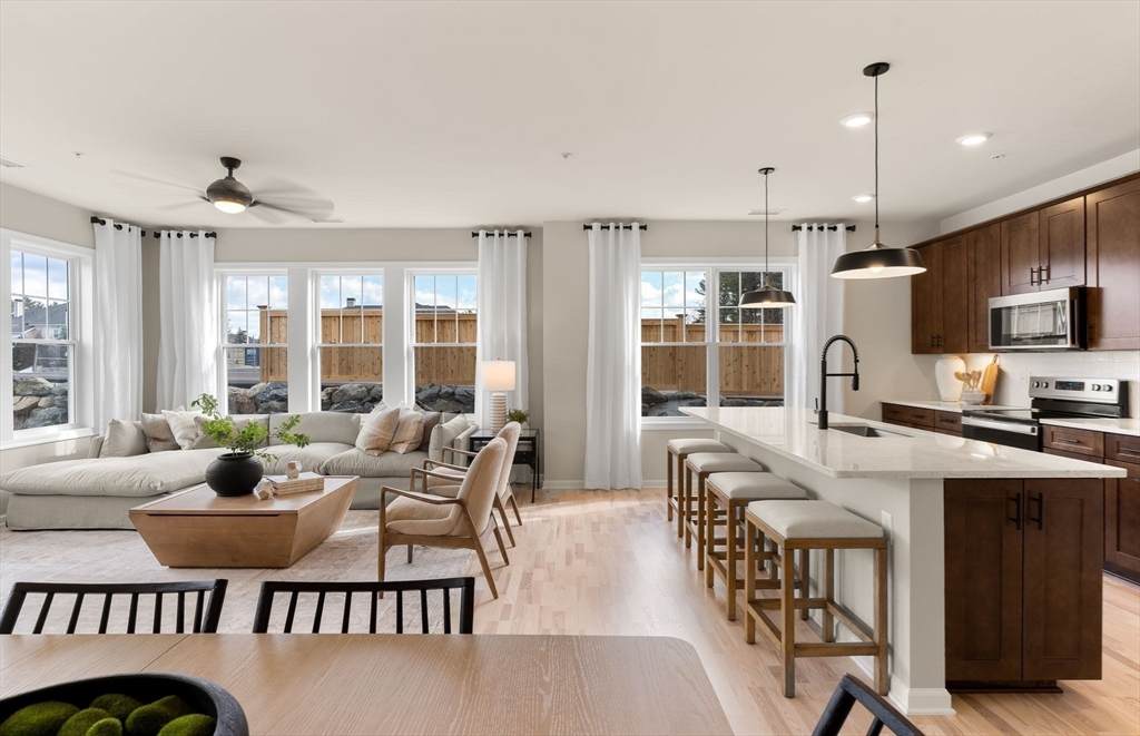 399 Neponset - Photo 1