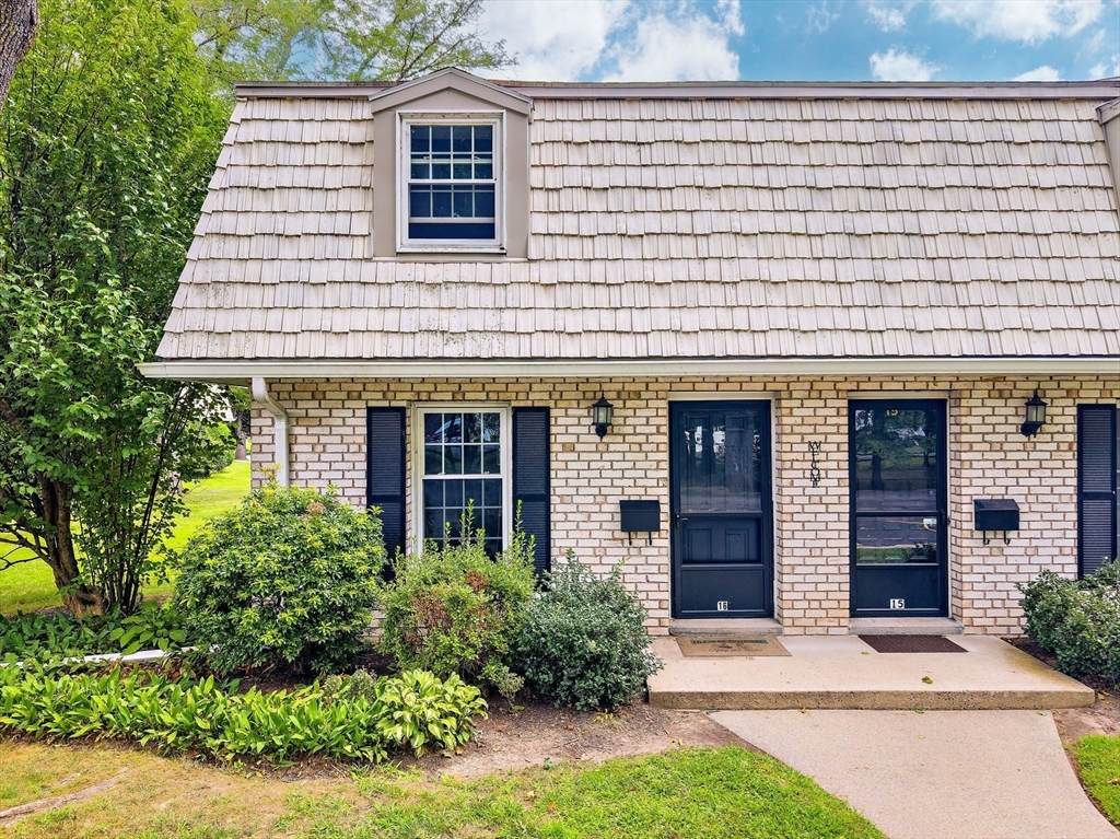 16 Corey Colonial - Photo 1