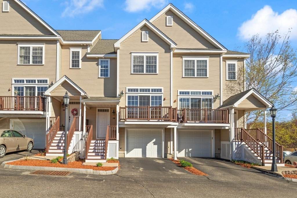 9 Nirvana Dr - Photo 1