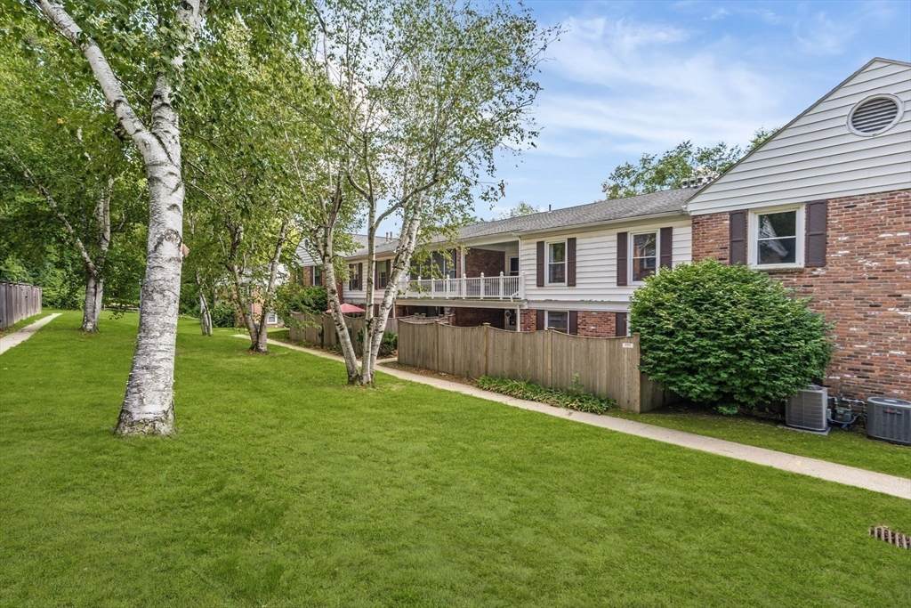30 Halifax Ct - Photo 1