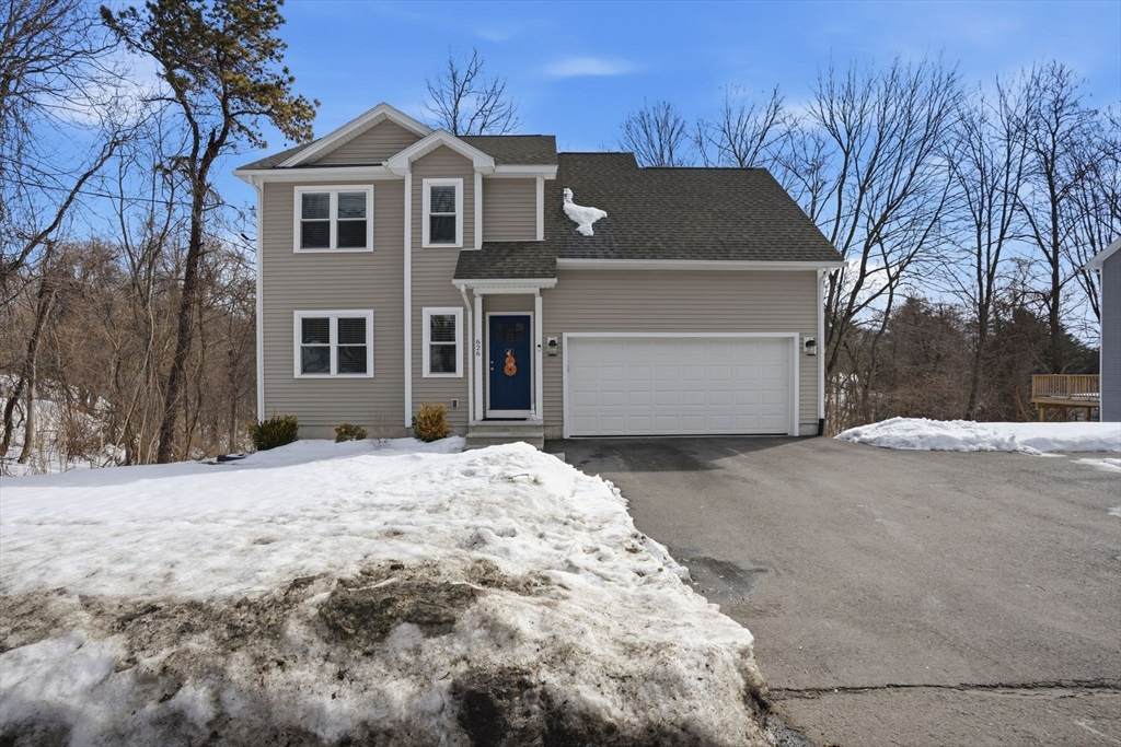 626 Sheridan St - Photo 1