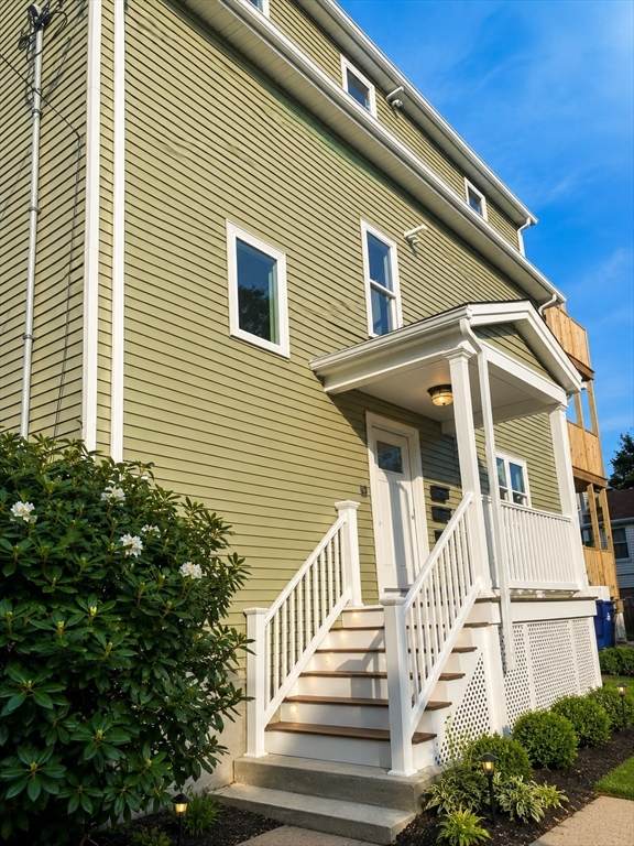 15 Leedsville St - Photo 1