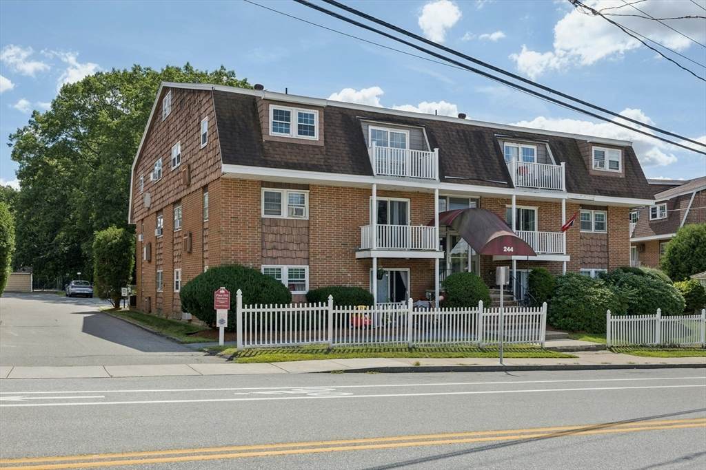 244 Mount Vernon St - Photo 1