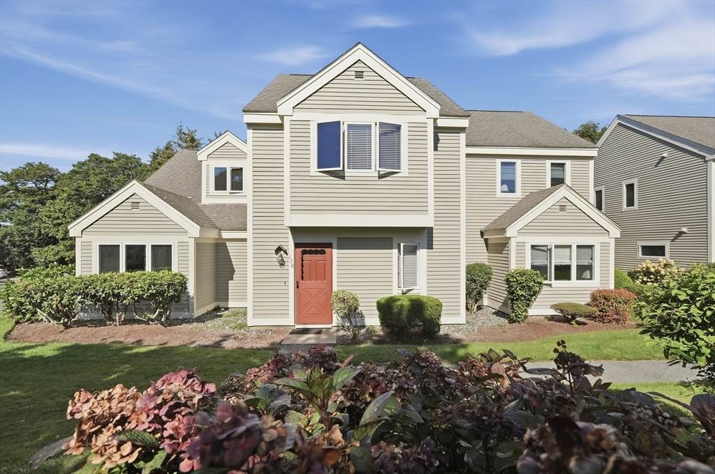 130 Howland Circle - Photo 1