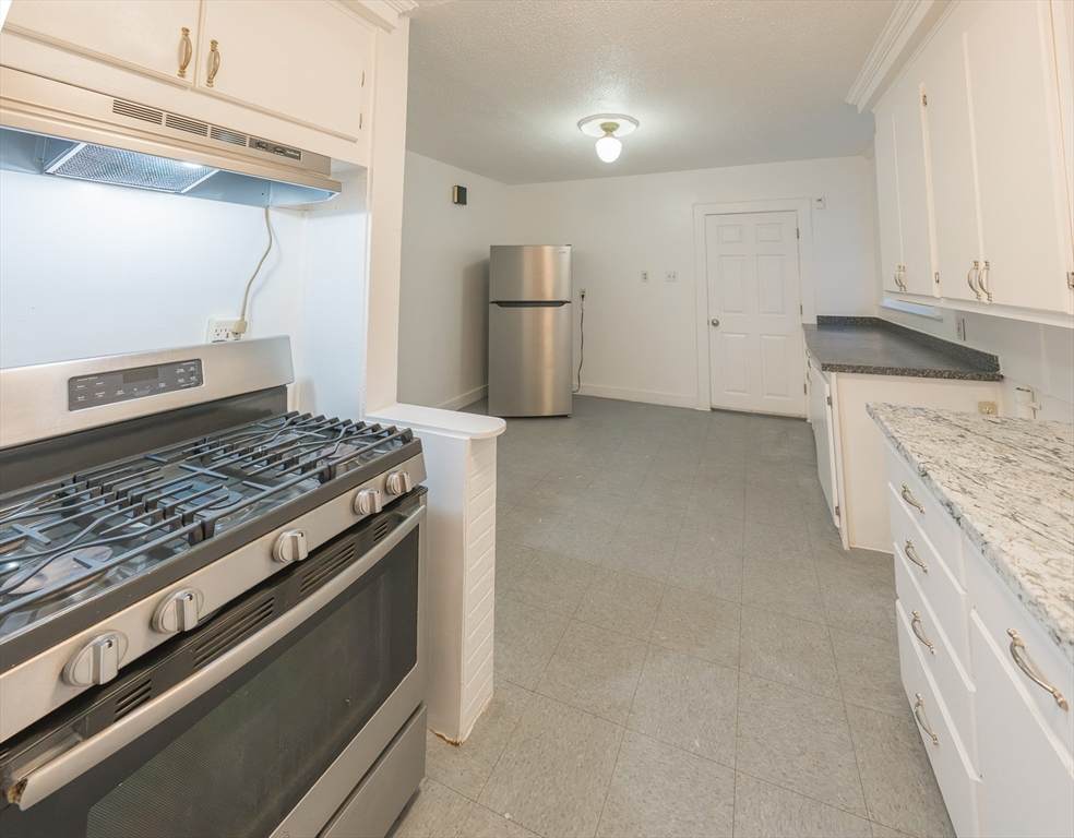 269 Chatham - Photo 1