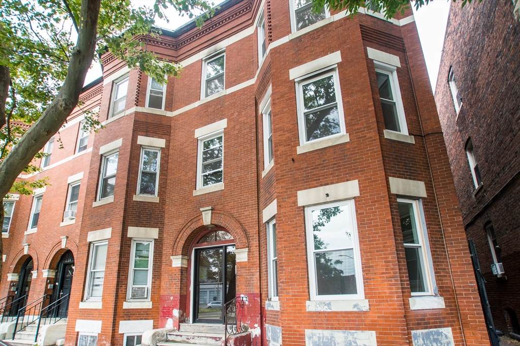 79 Brighton Ave - Photo 1