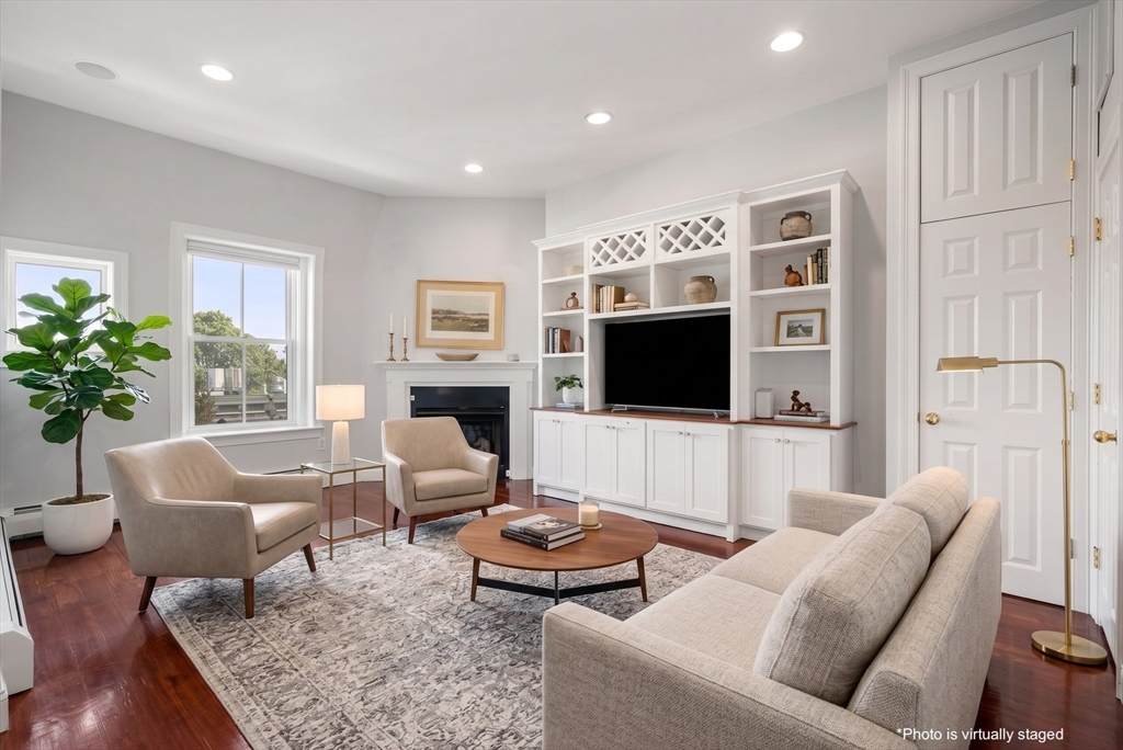 54 Monument Ave - Photo 1