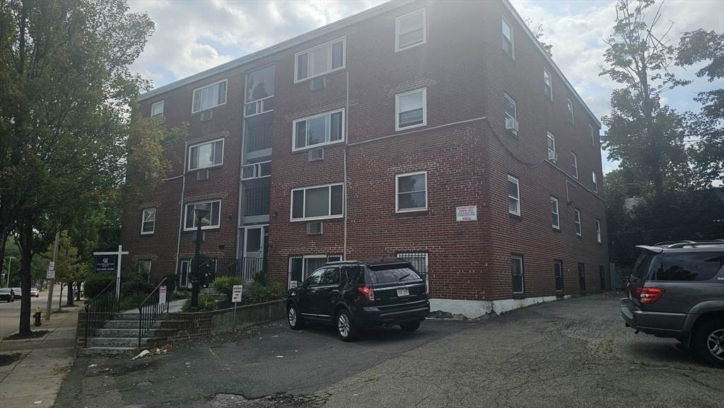 2089 Dorchester Ave - Photo 1