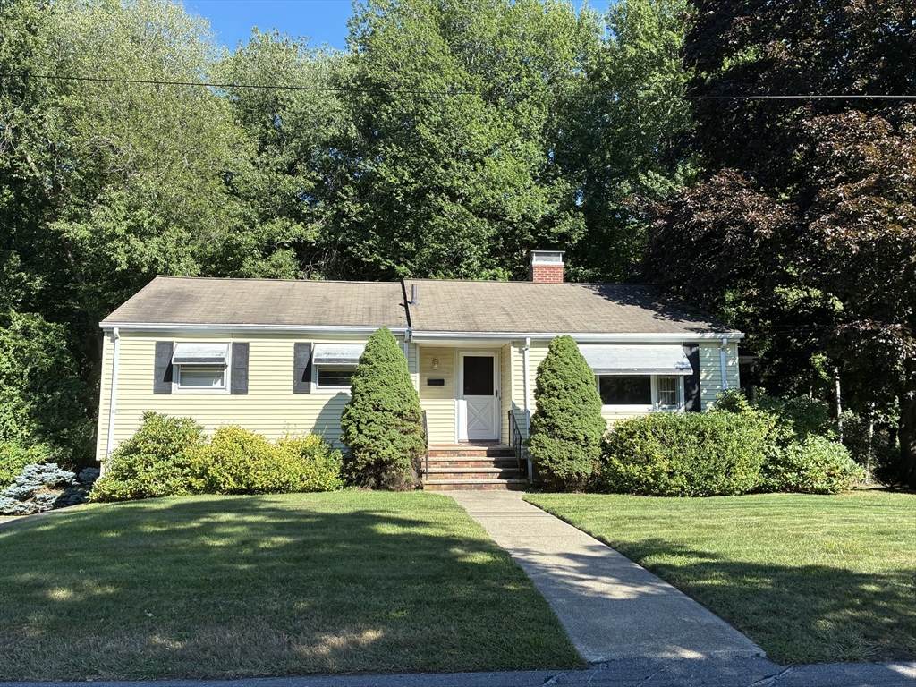 20 Plymouth - Photo 1