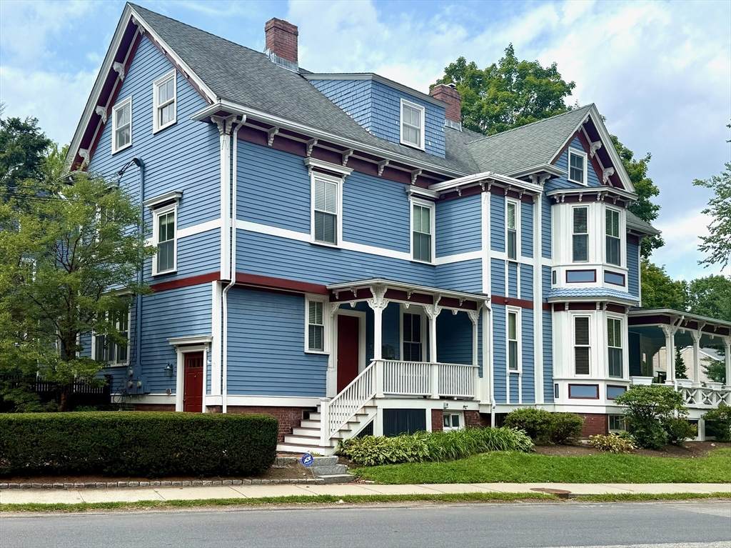 90 Highland Ave - Photo 1
