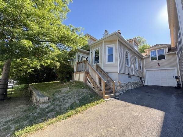 35 Standish St - Photo 1