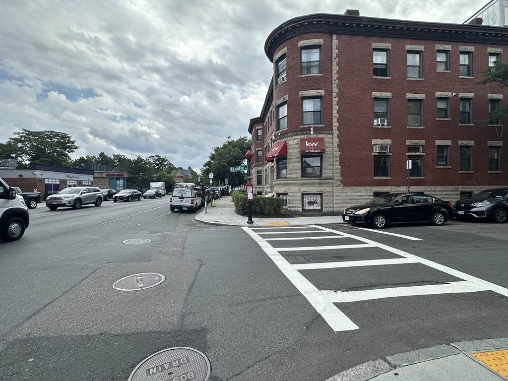 231 Harvard Avenue - Photo 1