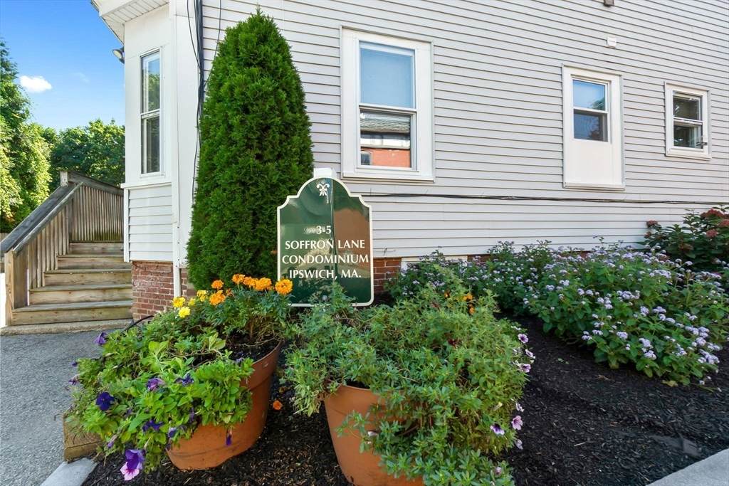 3 Soffron Ln - Photo 1