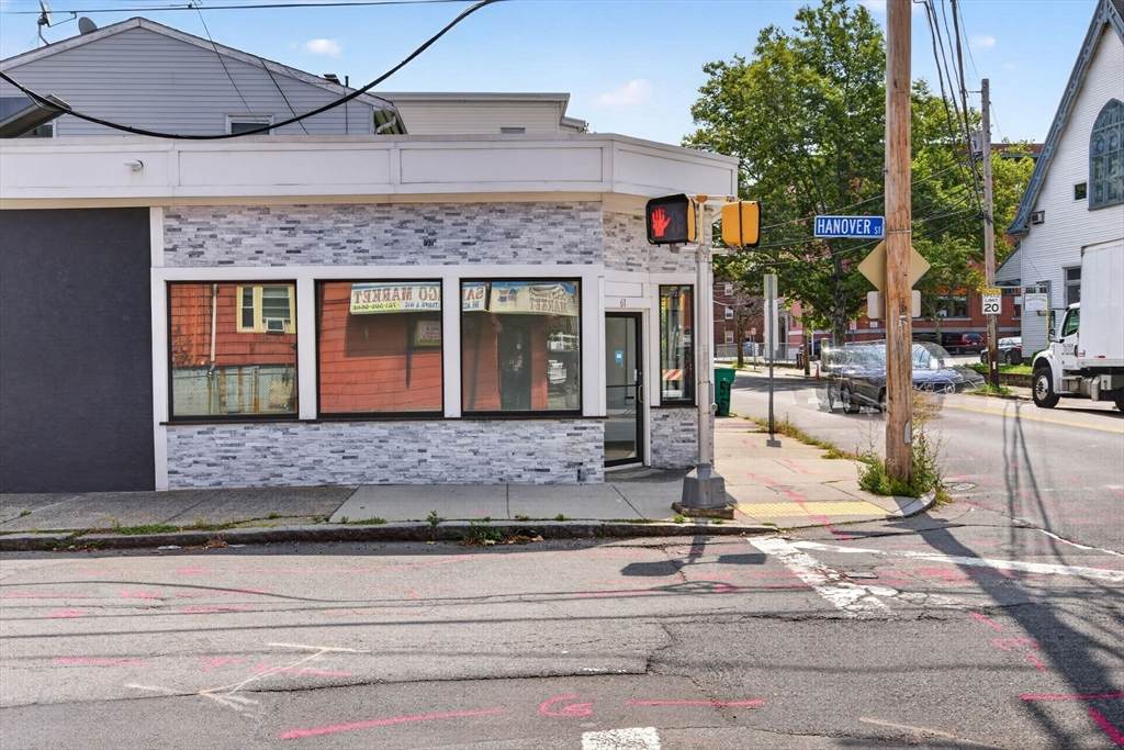 61 Franklin St - Photo 1