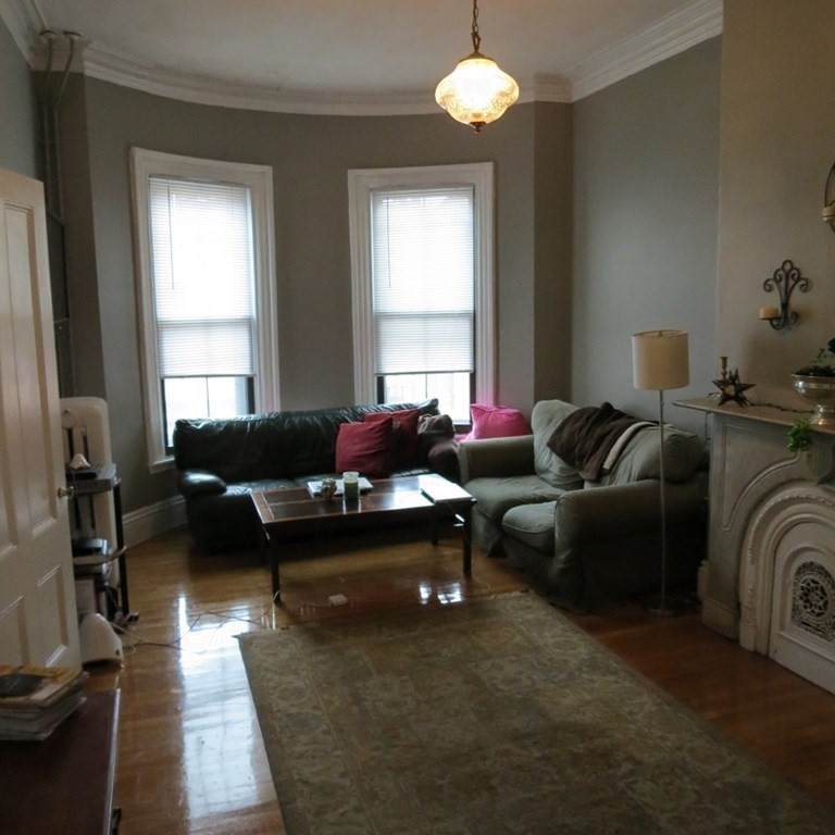 409 Massachusetts Ave - Photo 1