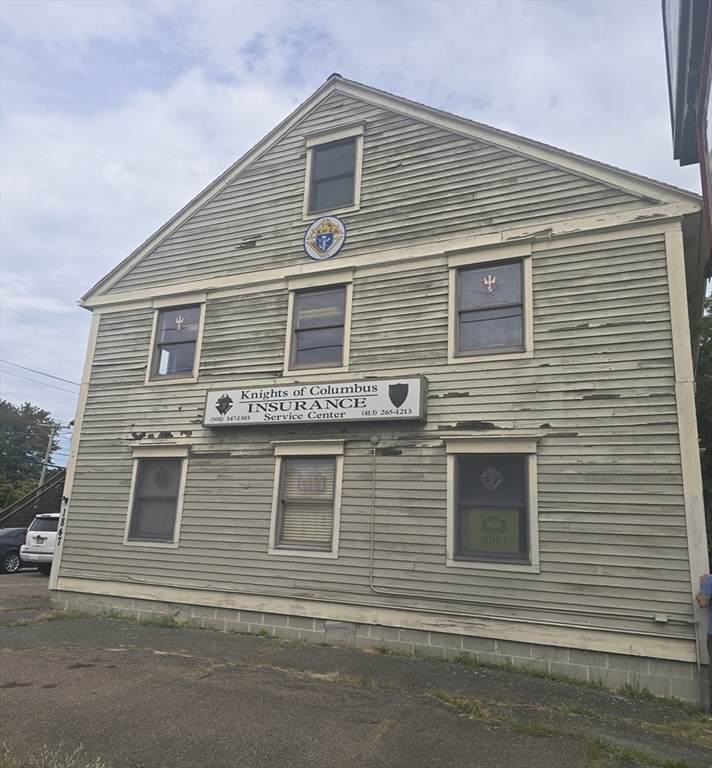 1847 Memorial Dr - Photo 1