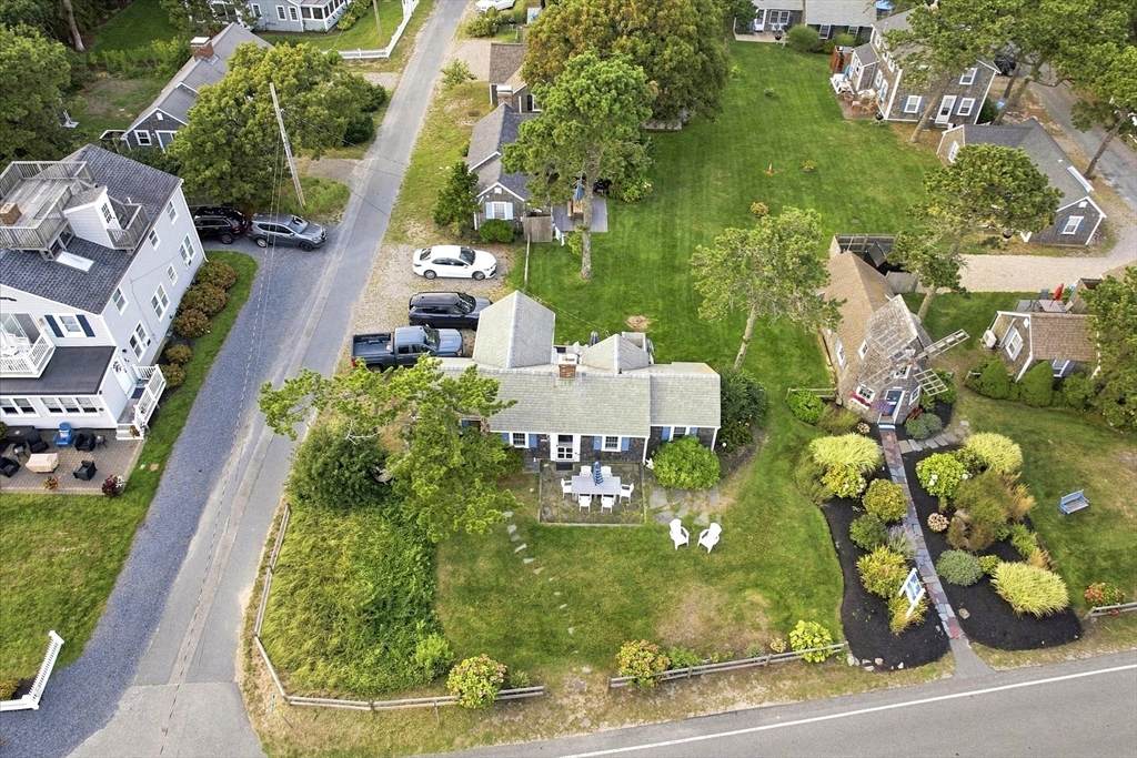 16 Chase Ave - Photo 1