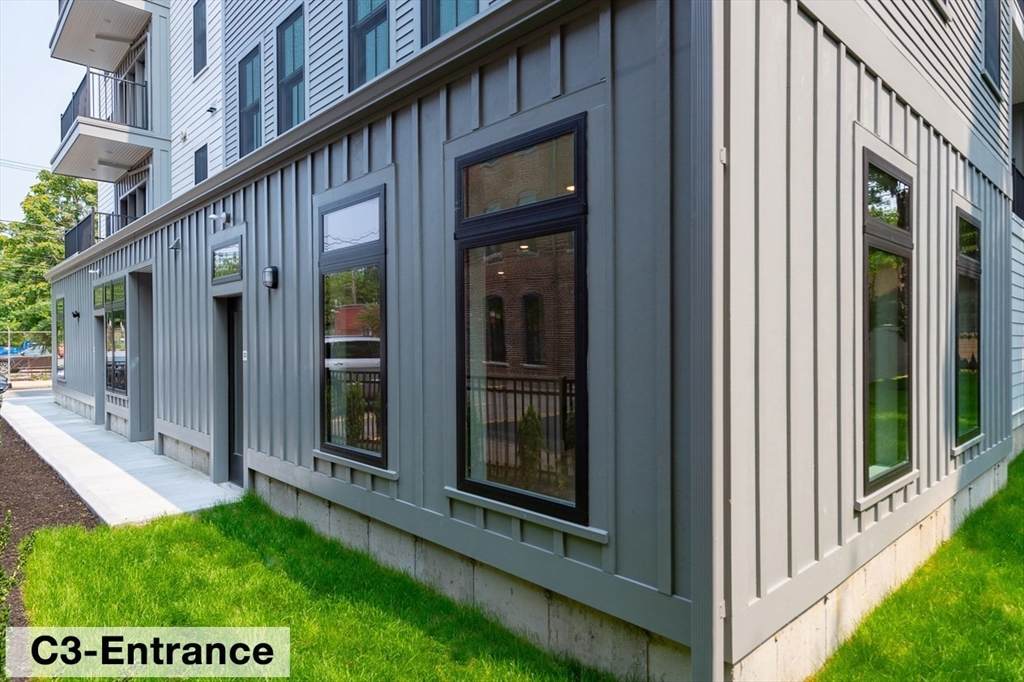 120 Brookside - Photo 1