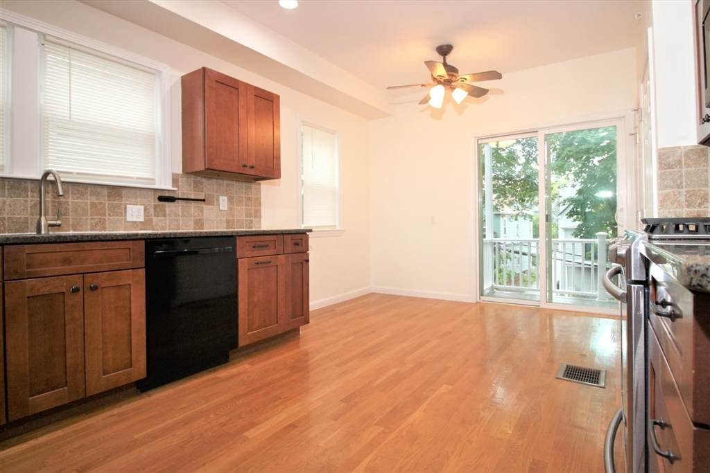 16 Playstead Rd - Photo 1