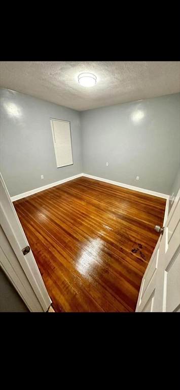 https://bt-photos.global.ssl.fastly.net/mlspin/orig_boomver_1_73570740_2.jpg