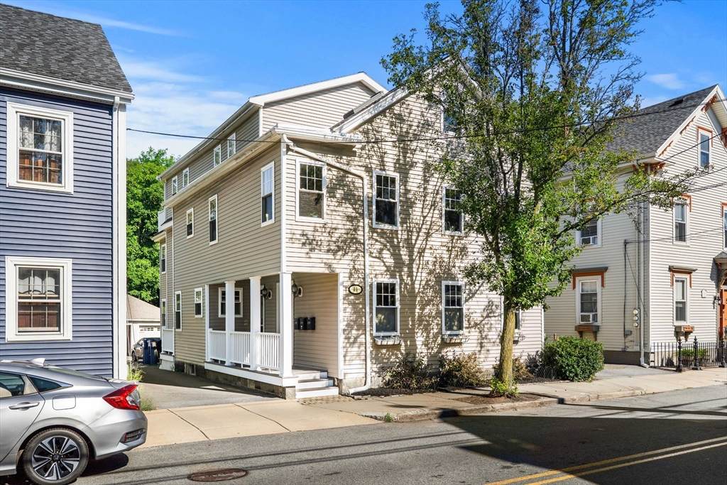 40 Essex Street - Photo 1