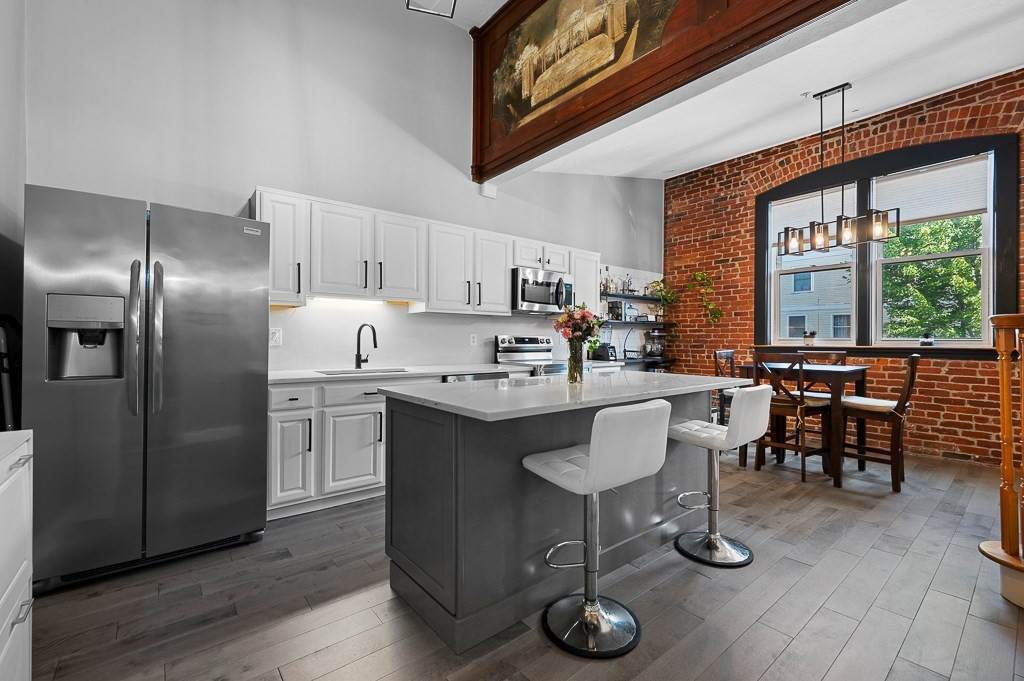 32 Providence St - Photo 1