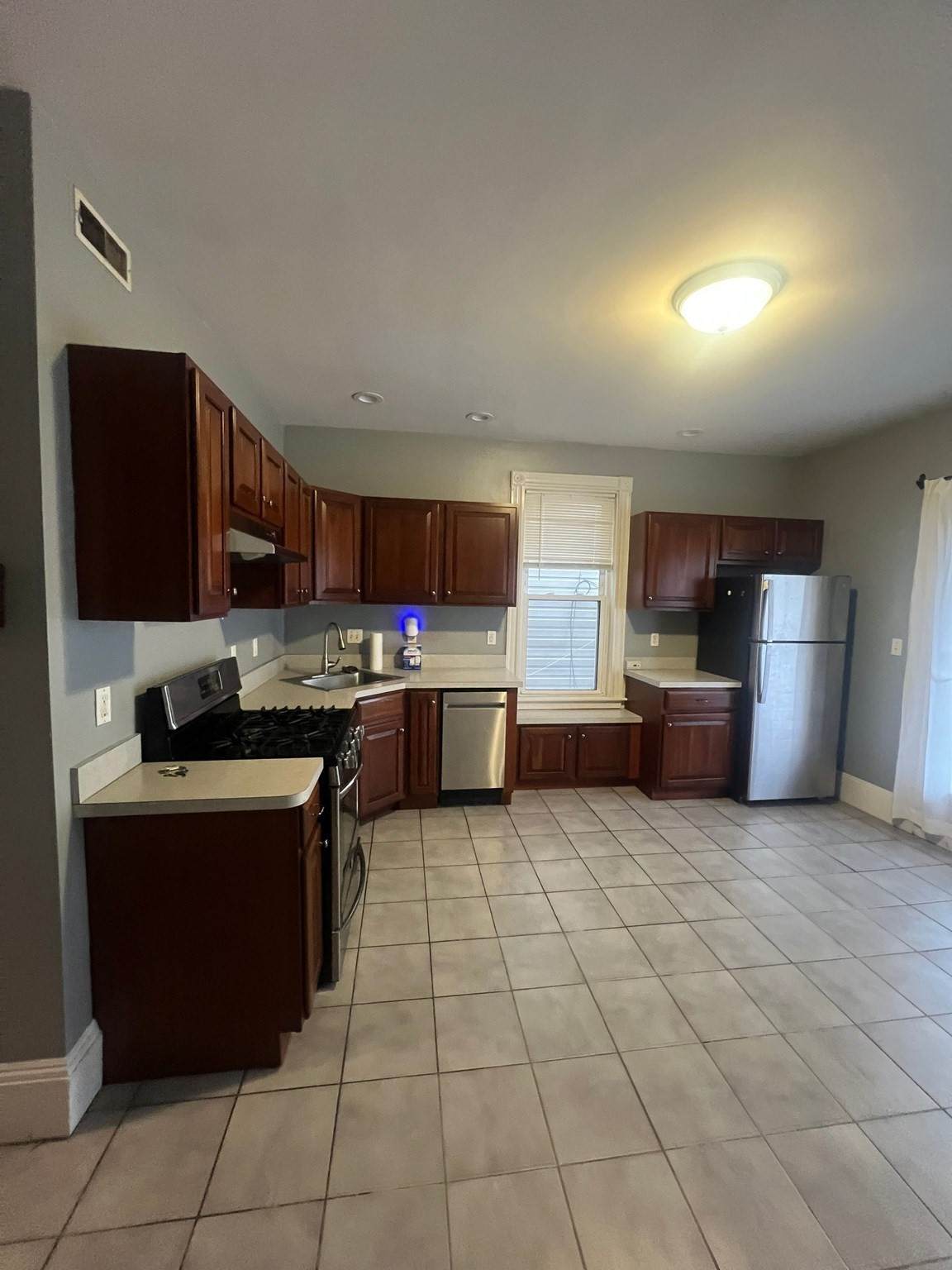 634 Dorchester Ave - Photo 1