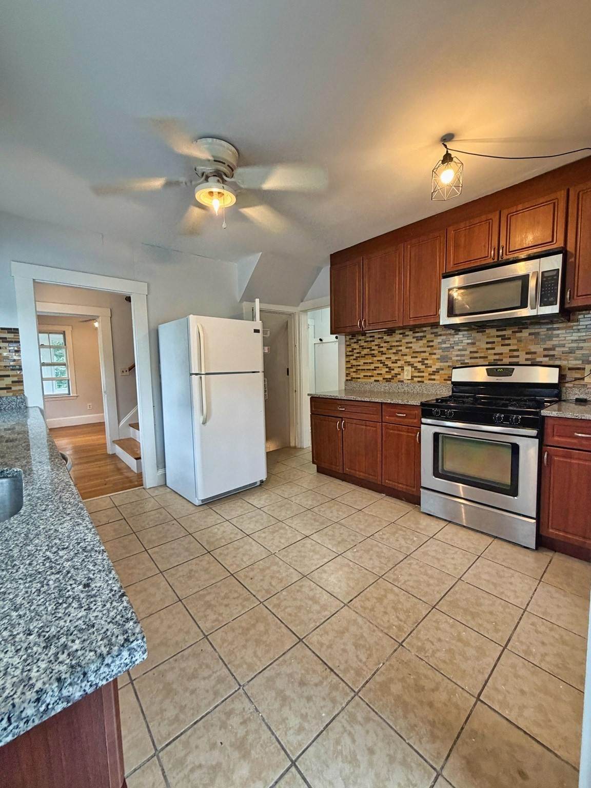 1186 Chestnut St - Photo 1