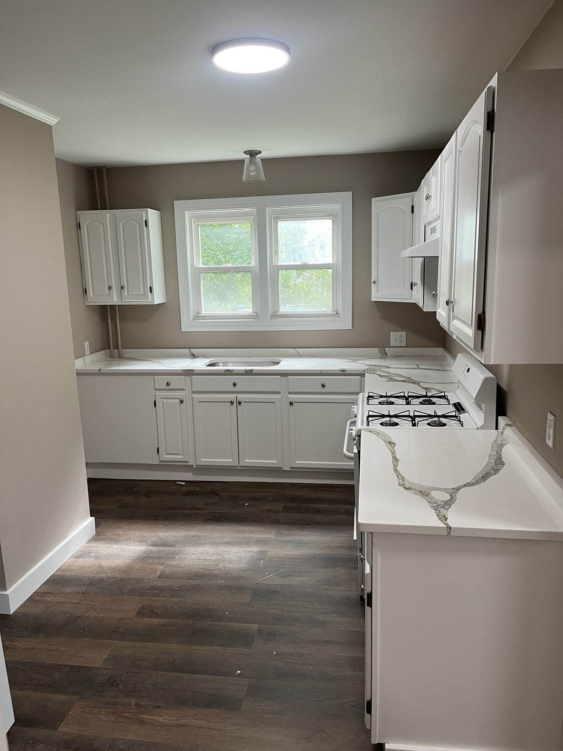 77 Pearl - Photo 1