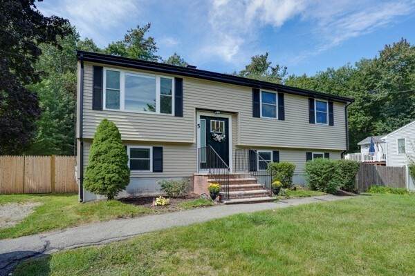 5 William Rd - Photo 1