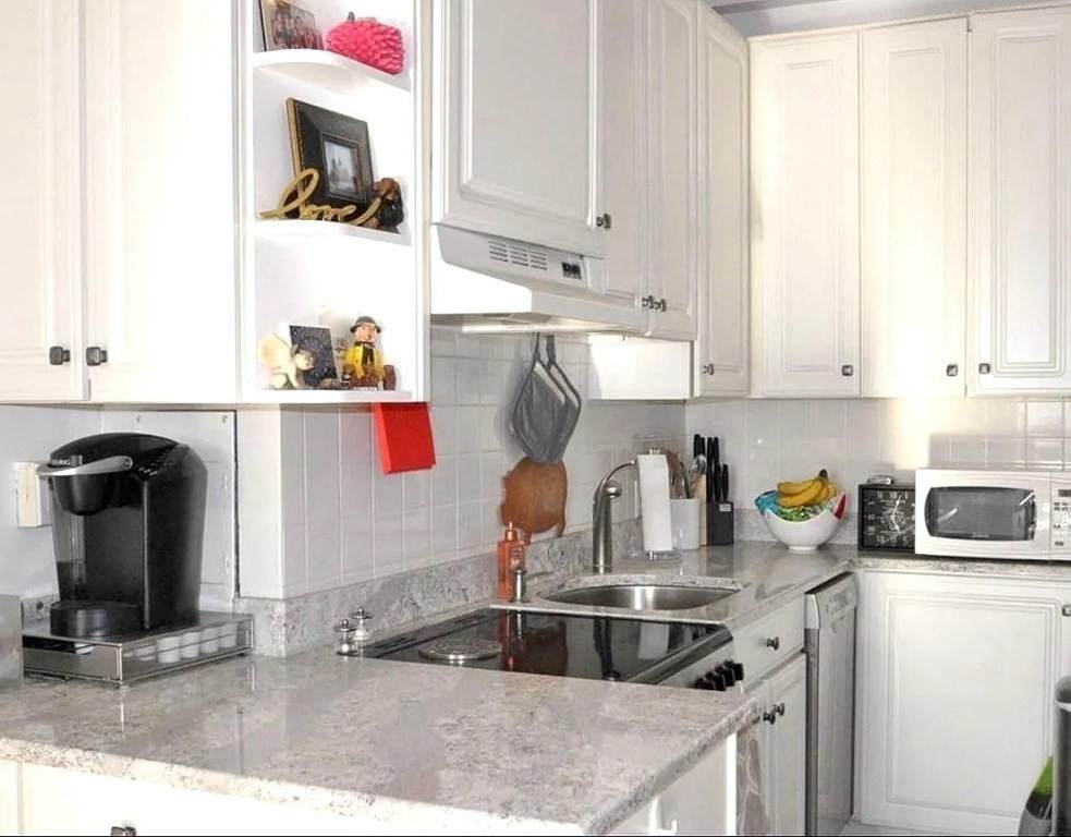 21 Beacon - Photo 1