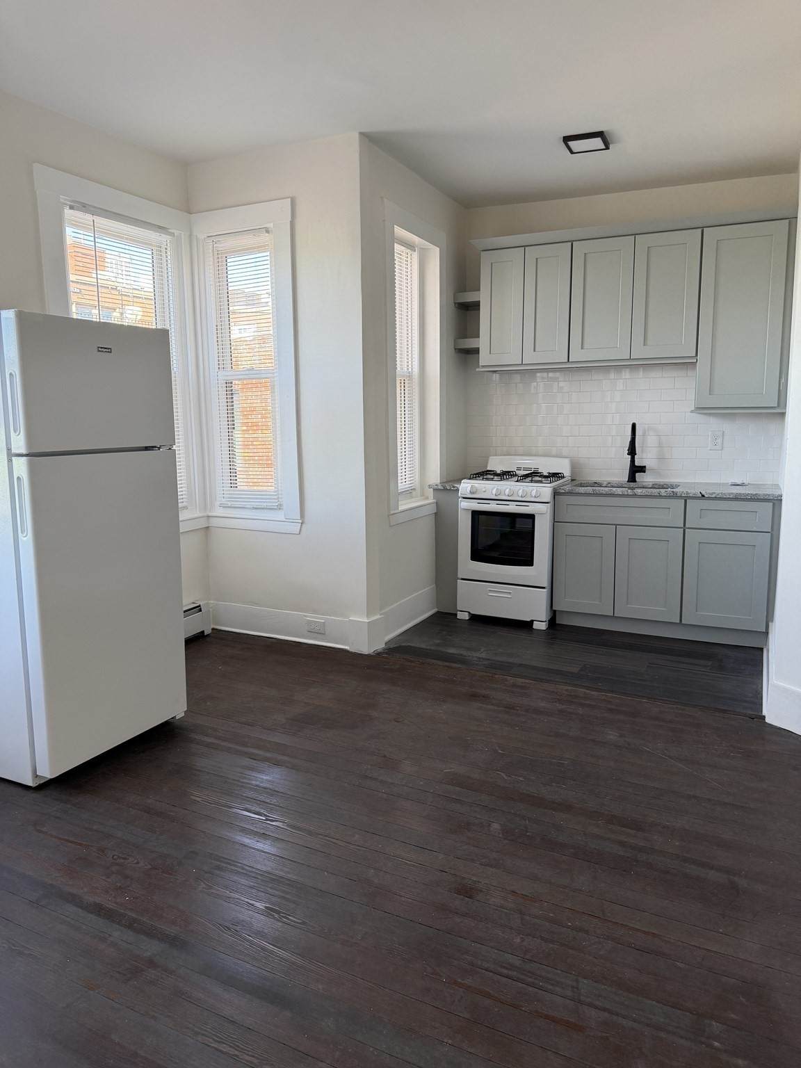 3 Silver Place - Photo 1