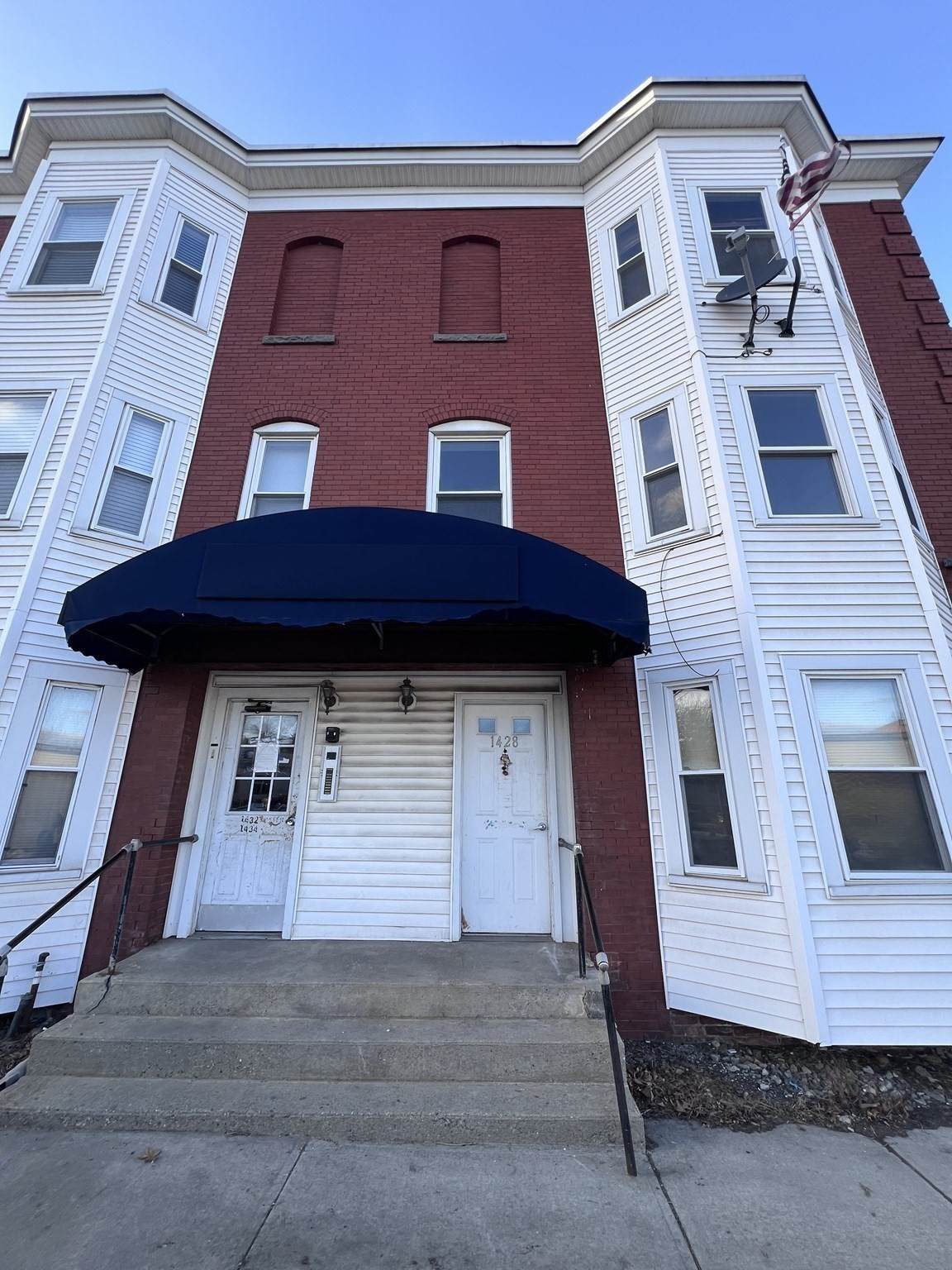 1428 Water St - Photo 1